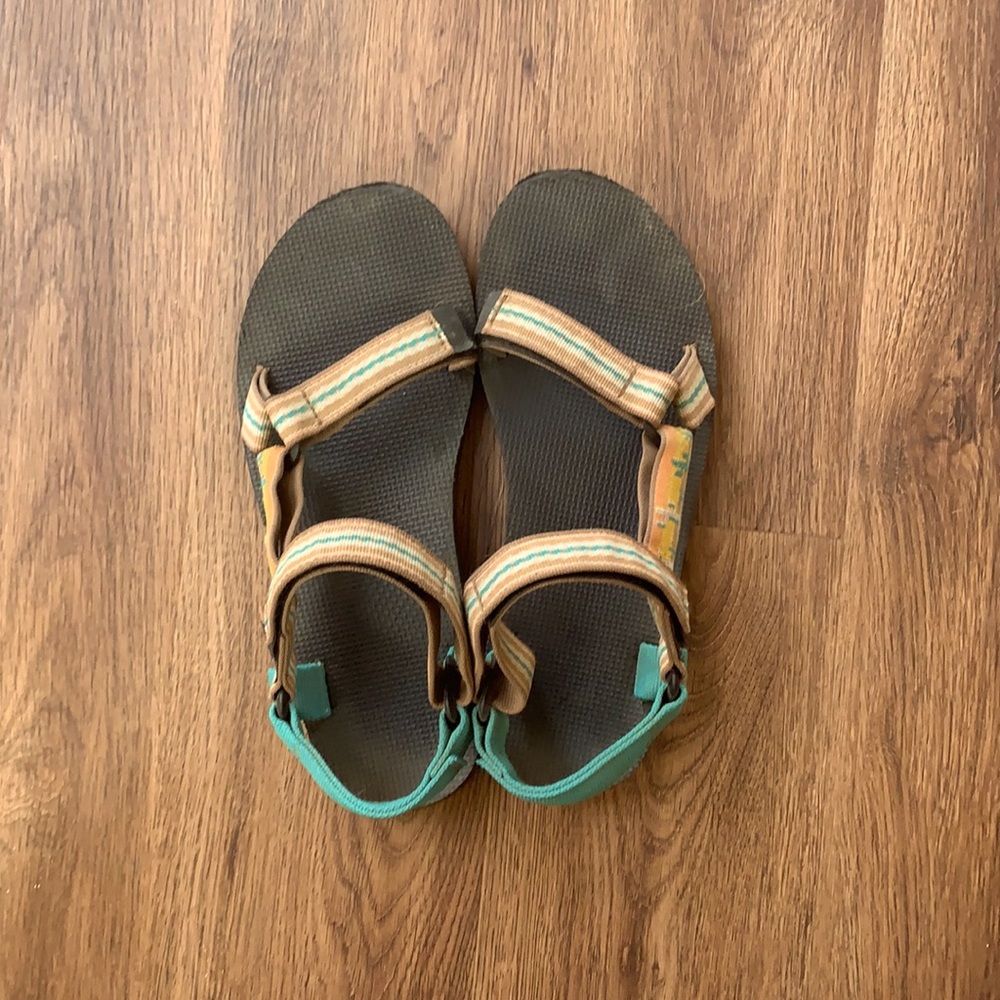 Desert Tevas